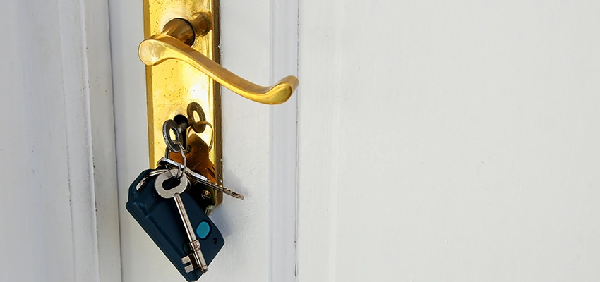 Broken Door Key Extraction in El Cajon, CA
